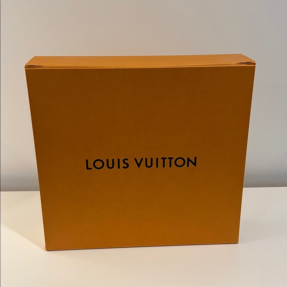 Louis Vuitton Signature Orange Gift Box - Picture 2 of 5